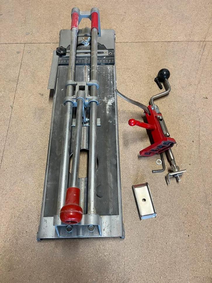 Grote Tegelsnijder - Professioneel Gereedschap, Doe-het-zelf en Verbouw, Tegels, Gebruikt, Overige typen, Overige materialen, 60 cm of meer