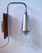 vintage wandlamp teak hout, glas, chroom, fleur du lys., Gebruikt, Ophalen of Verzenden, Glas, Vintage mid century