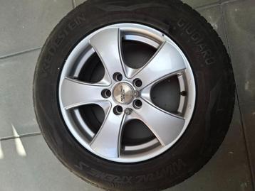 winterbanden met lichtmetalen velg 5x114.3 215x65 x R16 beschikbaar voor biedingen