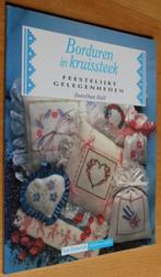 Borduren in kruissteek - Dorothea Hall - 72529, Ophalen of Verzenden, Zo goed als nieuw, Borduren en Naaien