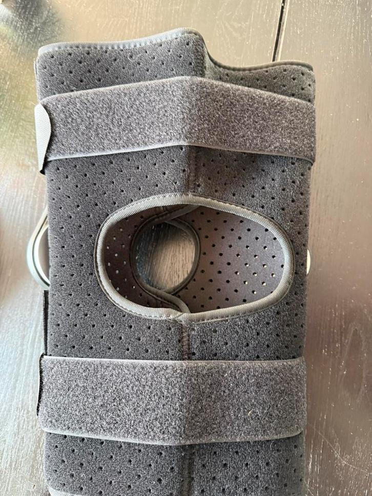 Orthopedische kniebrace., Diversen, Braces, Nieuw, Ophalen of Verzenden