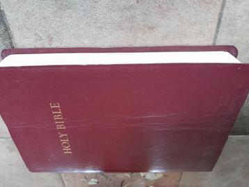 Holy Bible, New King James Version, burgundy red beschikbaar voor biedingen
