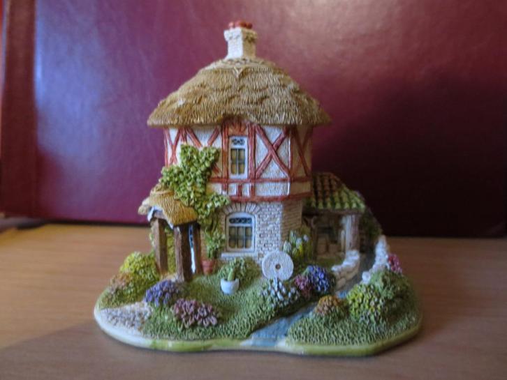 Lilliput Lane - Peppermill Cottage, Verzamelen, Beelden en Beeldjes, Zo goed als nieuw, Overige typen, Ophalen of Verzenden