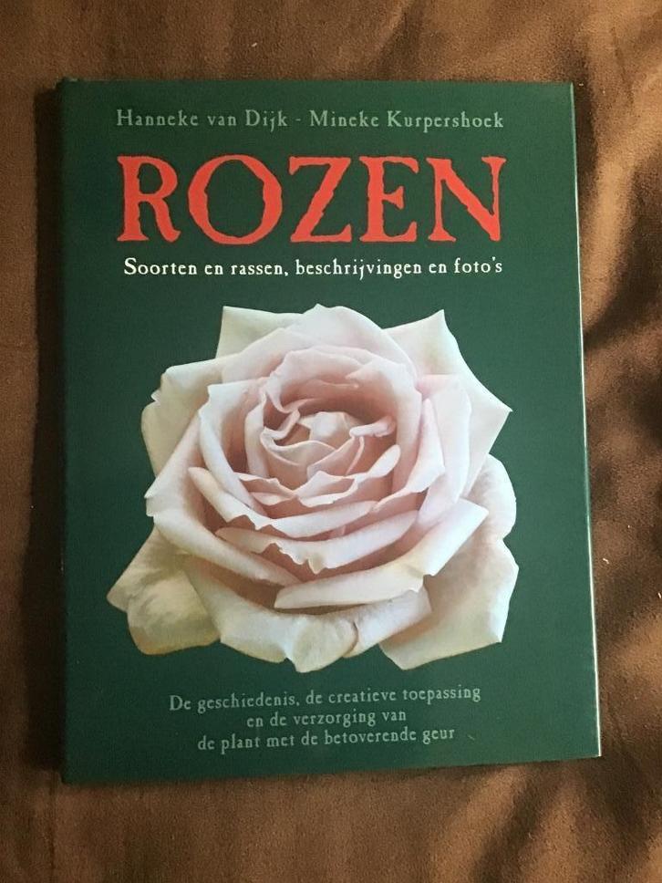 2 uitgaves over rozen, Boeken, Wonen en Tuinieren, Zo goed als nieuw, Tuinieren en Tuinplanten, Ophalen of Verzenden