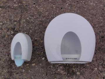 Kimberly-Clark Aqua Zeep en Handdoek Dispenser Nieuw beschikbaar voor biedingen