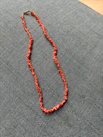 Bloedkoralen snoer met 14k. gouden slot., Ophalen of Verzenden, Goud, Ketting