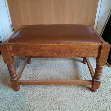 Leuk bankje / voetenbankje - 60x40x38 cm beschikbaar voor biedingen