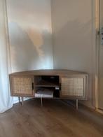 Hoekkastje met Rotan Details, Ophalen, 100 tot 150 cm, Zo goed als nieuw, Minder dan 100 cm