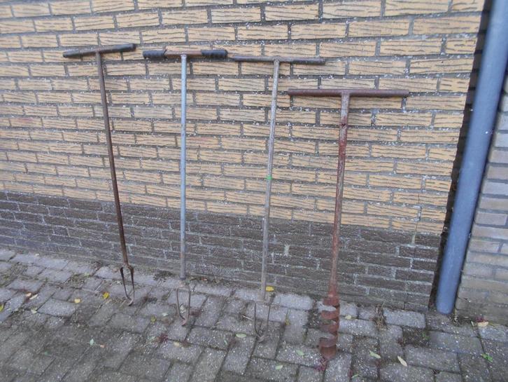 4 grondboren, Tuin en Terras, Hand-tuingereedschap, Gebruikt, Grondboor, Ophalen of Verzenden