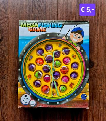 Speelgoed, spellen, puzzels, etc. beschikbaar voor biedingen