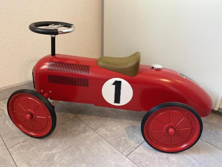 Rode loopauto nummer 1, Kinderen en Baby's, Speelgoed | Speelgoedvoertuigen, Zo goed als nieuw, Ophalen