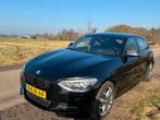 BMW M135i F20 High Executive XDRIVE 2013 MOTOR 15.000 KM!!, Auto's, BMW, Zwart, 320 pk, Zwart, Vierwielaandrijving