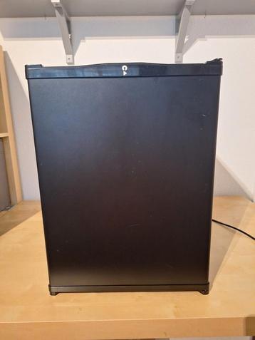 Kleine Koelkast/minibar- Ideaal voor studenten! beschikbaar voor biedingen