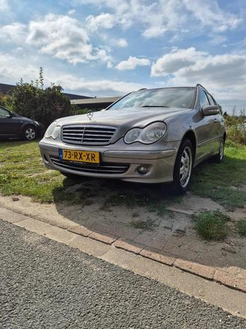 Mercedes-Benz C-Klasse 1.8 C180 Kompr Combi AUT 2005 Grijs beschikbaar voor biedingen