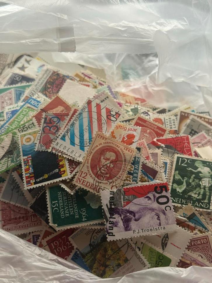 Enorme collectie oude postzegels, Postzegels en Munten, Postzegels | Volle albums en Verzamelingen, Nederland en Buitenland, Ophalen of Verzenden