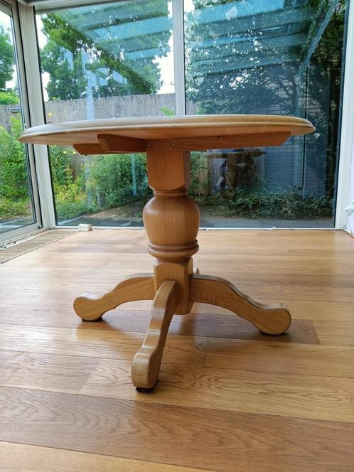 Ronde serretafel op centrale poot, Huis en Inrichting, Tafels | Eettafels, Gebruikt, 50 tot 100 cm, 100 tot 150 cm, Vier personen