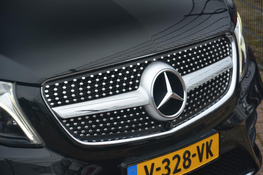 Mercedes-Benz V-Klasse 250d 4-MATIC Lang DC Avantgarde | Nav, Auto's, Bestelauto's, Automaat, 15 km/l, Euro 6, Zwart