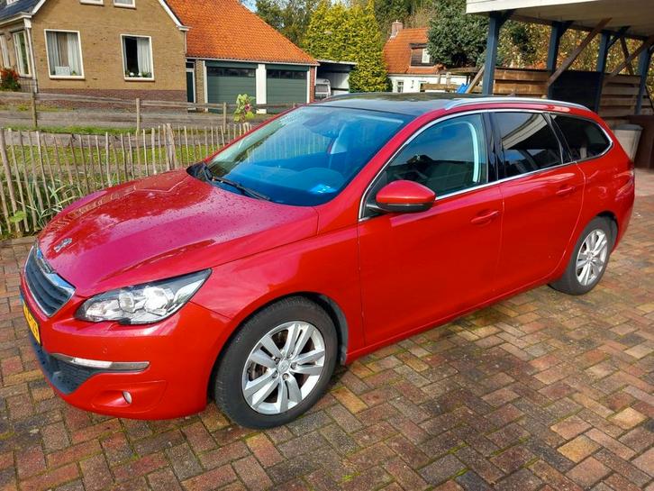 Peugeot 308 1.6 E-hdi 88 KW SW 2014 Rood, Auto's, Peugeot, Particulier, ABS, Bluetooth, Boordcomputer, Centrale vergrendeling