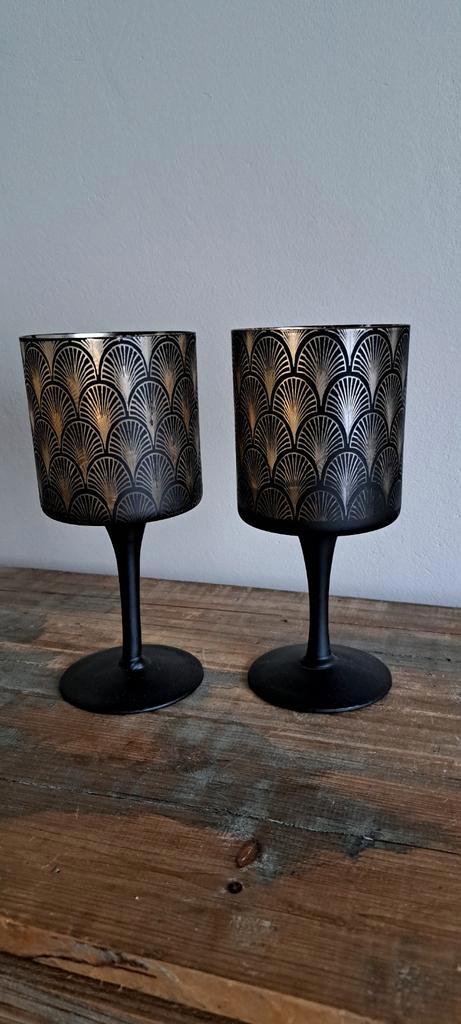 2 windlichten op voet waxinehouders, Huis en Inrichting, Woonaccessoires | Kandelaars en Kaarsen, Zo goed als nieuw, Kandelaar