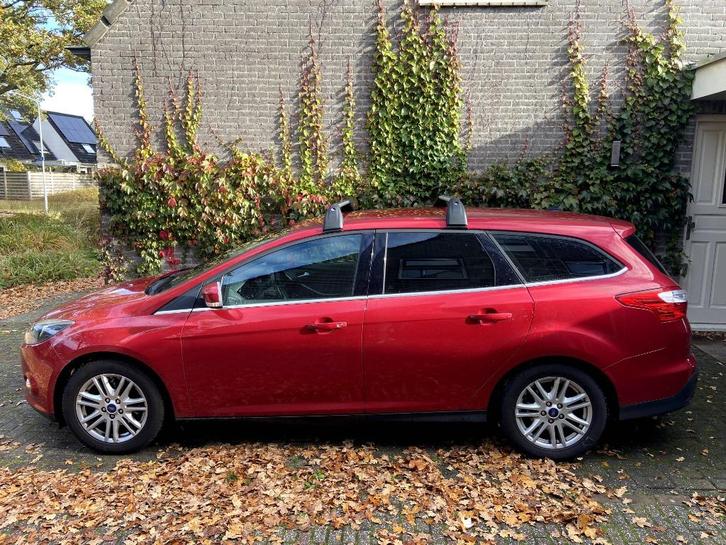 Orginele Ford dakdragers Ford Focus 3 zonder dakrail, Auto diversen, Dakdragers, Gebruikt, Ophalen