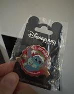 Cast Member pin Stitch Christmas LE Disneyland Paris, Verzamelen, Disney, Ophalen of Verzenden, Overige figuren, Nieuw, Beeldje of Figuurtje