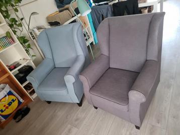 Gratis op te halen: 2 oorfauteuils. 