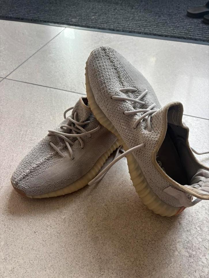 Yeezy maat 45, Kleding | Heren, Schoenen, Zo goed als nieuw, Ophalen of Verzenden