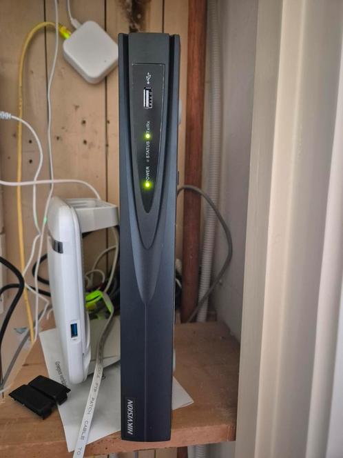 Hikvision DS-7604NI-K1, Audio, Tv en Foto, Videobewaking, Zo goed als nieuw, Ophalen of Verzenden