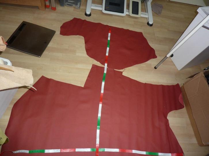 Matrood resten soepel echt leer rundleer, Hobby en Vrije tijd, Stoffen en Lappen, Nieuw, Leer of Kunstleer, 30 tot 120 cm, 30 tot 200 cm