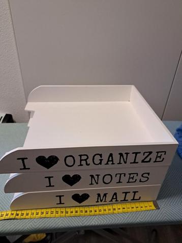 Organizers voor op het bureau in zeer goede staat beschikbaar voor biedingen