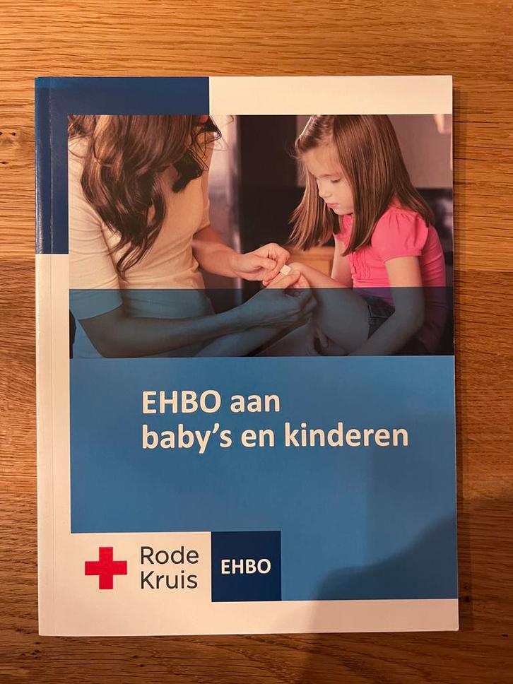 EHBO voor Baby's en Kinderen - Rode Kruis, Boeken, Advies, Hulp en Training, Zo goed als nieuw, Ophalen of Verzenden