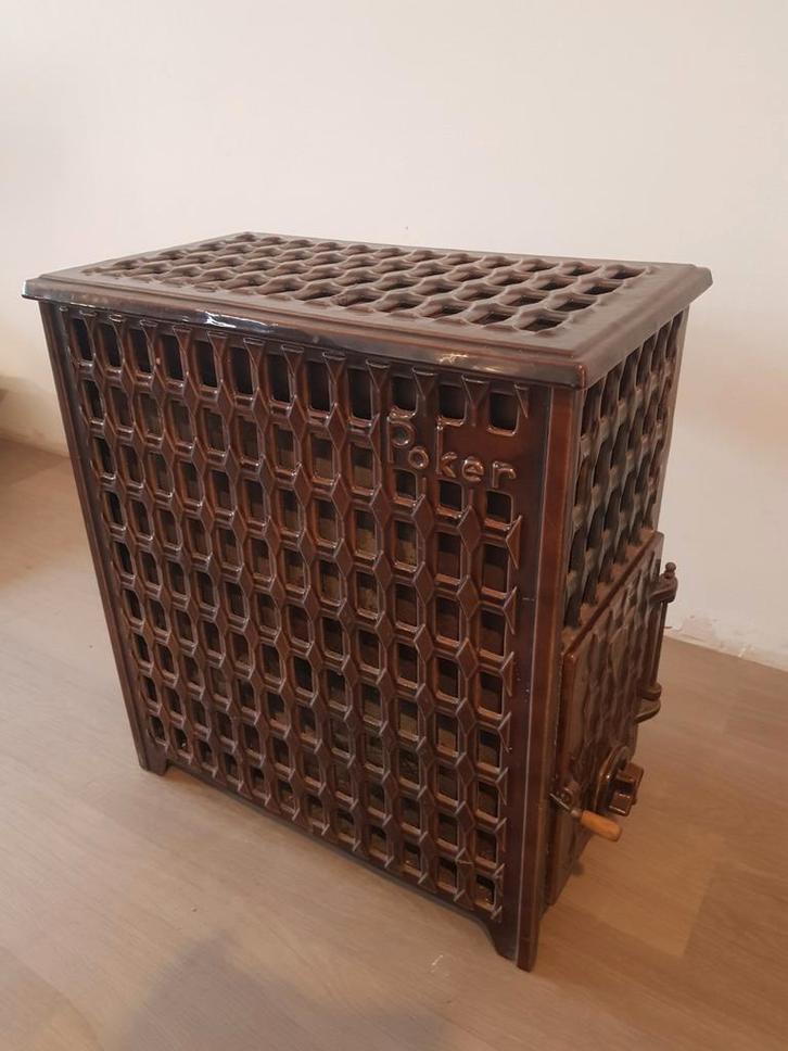 Geëmailleerde houtkachel uit Frankrijk, 6-8 kw, Huis en Inrichting, Kachels, Gebruikt, Houtkachel, Hout, Ophalen