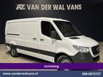 Mercedes-Benz Sprinter 319 CDI 191pk 3.0L V6 L2H1 3500kg Tre, Auto's, Gebruikt, 190 pk, Bedrijf, 2 stoelen