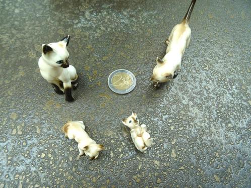 4 prachtige beeldjes: Siamese katten, kittens. Porselein, Verzamelen, Dierenverzamelingen, Zo goed als nieuw, Beeldje of Figuurtje