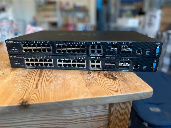 Zyxel XGS4600-32- 2X, Computers en Software, Netwerk switches, Zo goed als nieuw, Ophalen of Verzenden