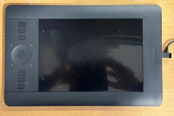 Wacom Intuos Pro Small Pen tablet, model PTH-451 beschikbaar voor biedingen
