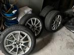 Aluminium velgen Mercedes A classe met winterbanden, Ophalen of Verzenden