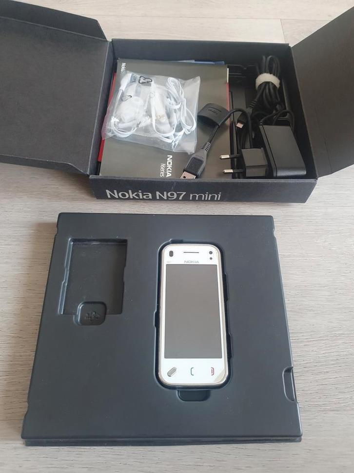Zeldzame Nokia N97 mini wit compleet in doos, Telecommunicatie, Mobiele telefoons | Hoesjes en Frontjes | Nokia, Zo goed als nieuw