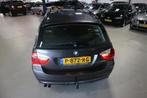 BMW 3-serie Touring 325i Executive AUT + PANO + LEER + NAV +, Automaat, Achterwielaandrijving, Gebruikt, 2497 cc