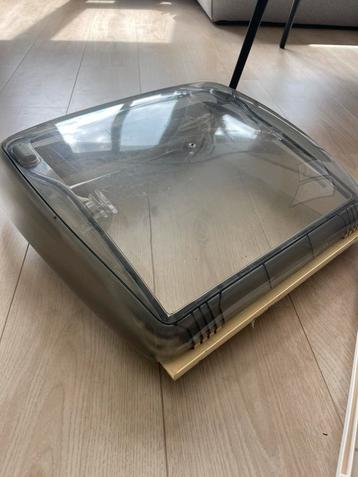 MPK dakluik 40x40 cm met hor en verduistering beschikbaar voor biedingen
