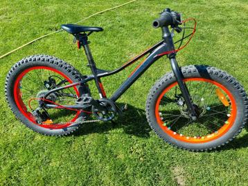 TE KOOP SUPER STOERE MOOIE 16 INCH KINDERFIETS beschikbaar voor biedingen