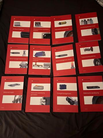 Complete set electude schoolboeken beschikbaar voor biedingen