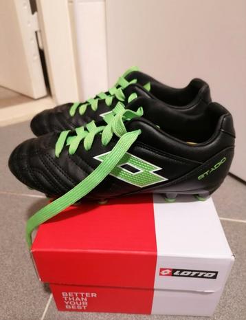 Lotto Stadio voetbalschoenen - maat 34 beschikbaar voor biedingen