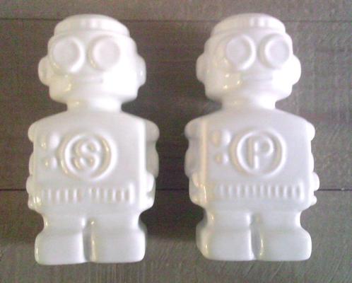 Peper en zout stel ROBOTS in het wit ZGAN, Huis en Inrichting, Keuken | Keukenbenodigdheden, Zo goed als nieuw, Ophalen of Verzenden