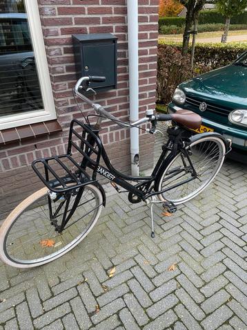 Zeer nette dames fiets/stadsfiets/stationsfiets beschikbaar voor biedingen