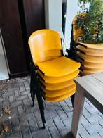 Stapelbare houten stoelen met inklapbare leuning, Ophalen, Gebruikt, Bruin, Vijf, Zes of meer stoelen