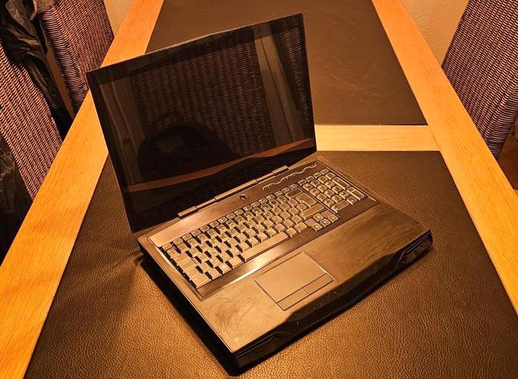 Alienware M17x R3 Gaming Laptop, Computers en Software, Windows Laptops, Zo goed als nieuw, 17 inch of meer, HDD, 3 tot 4 Ghz