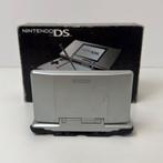 Nintendo DS 1e gen grijs | Gebruikt | Incl. lader, Nintendo, Gebruikt, Support@nintendo.com, 11-1 Hokotate-cho, Kamitoba, Minami-ku
Kyoto 601-8501
Japan