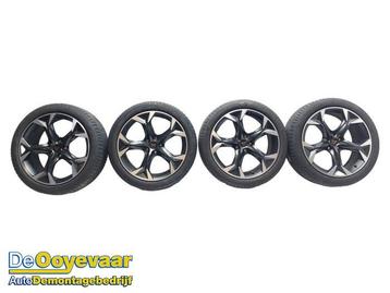 Velgen set + banden van een Cupra Formentor beschikbaar voor biedingen