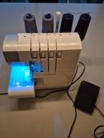 Singer lockmachine, Hobby en Vrije tijd, Naaimachines en Toebehoren, Ophalen, Zo goed als nieuw, Lockmachine, Singer